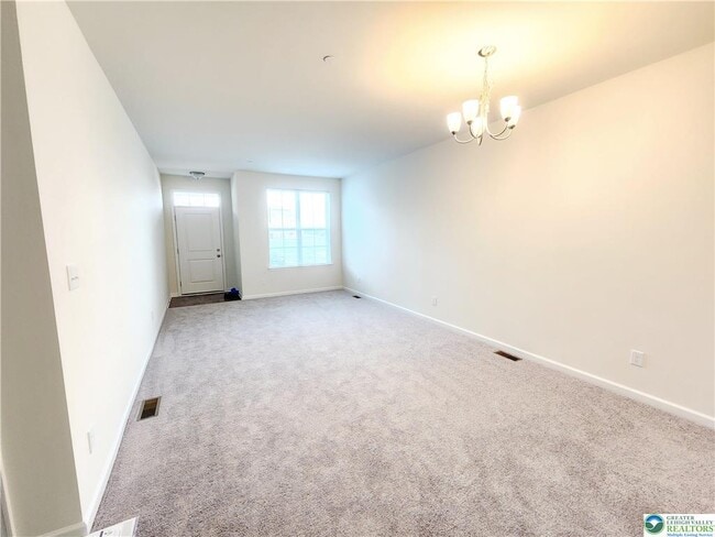 Building Photo - 422 Gray Feather Way