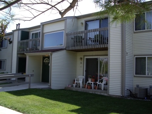Primary Photo - Port Crescent Apartments