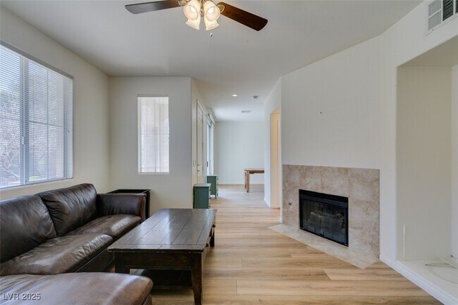 Building Photo - 10220 Delray Beach Ave