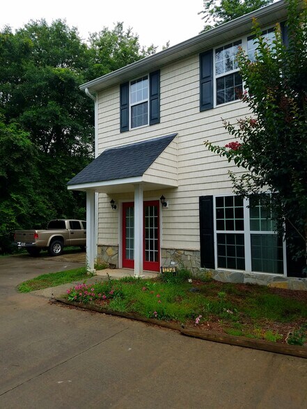 Building Photo - 171 Boardtown Rd