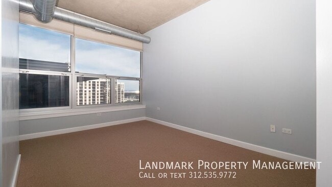 Building Photo - 1305 S Michigan Ave