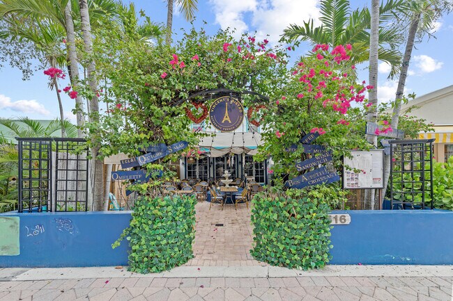 Building Photo - 511 Lucerne Ave