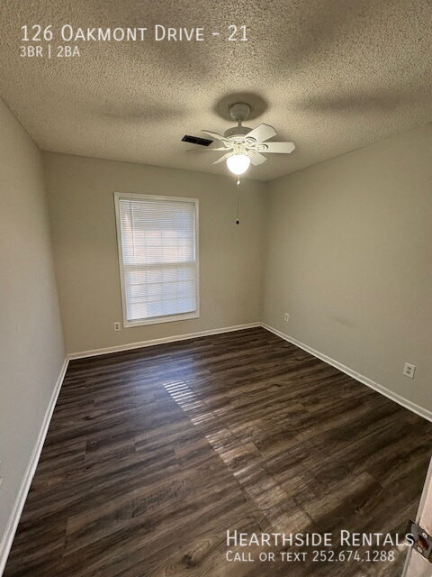 Building Photo - 126 Oakmont Dr