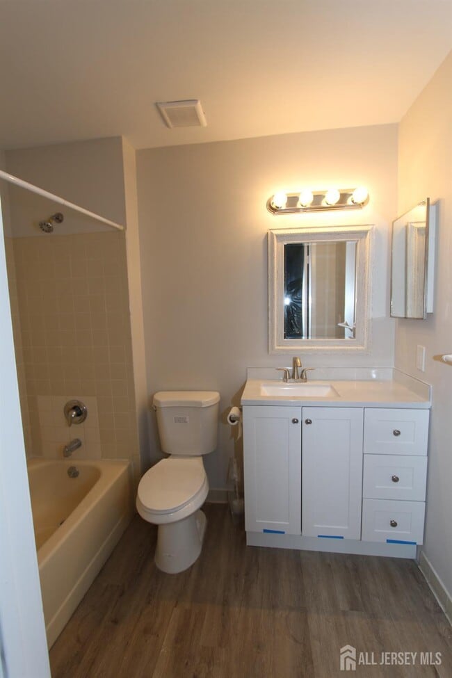 Building Photo - 1808 Aspen Dr