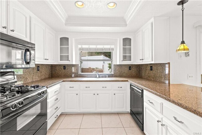 Building Photo - 1260 Highcliff Cir