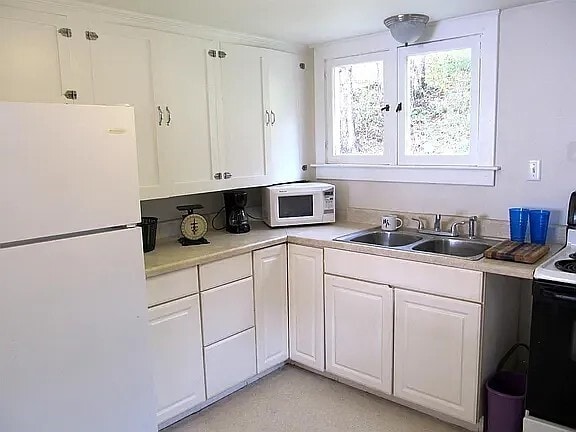 Building Photo - 387 Brooktondale Rd