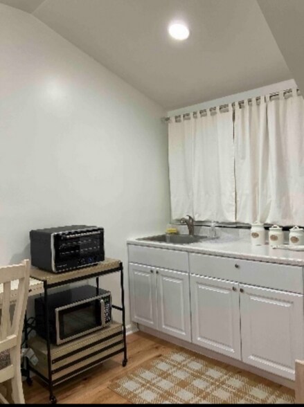 Building Photo - 1 Carlson Ct