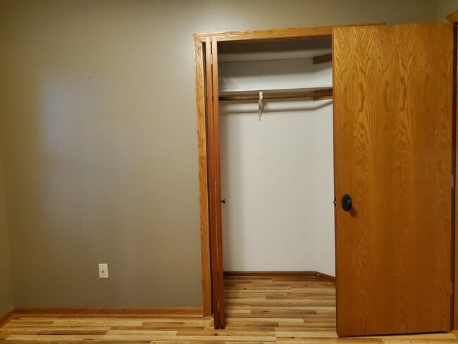 Building Photo - 1519 Portland Ave S