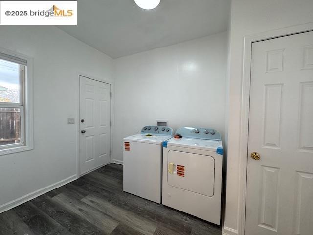 Building Photo - 916 W 4th St