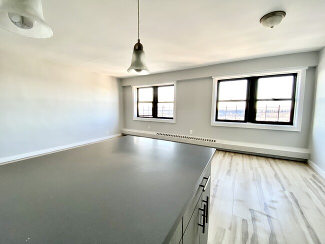 Building Photo - 111 Wadsworth Ave