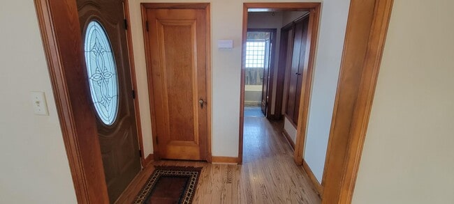 Building Photo - 24 S Pine St