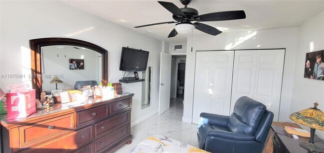 Building Photo - 14165 SW 87th St