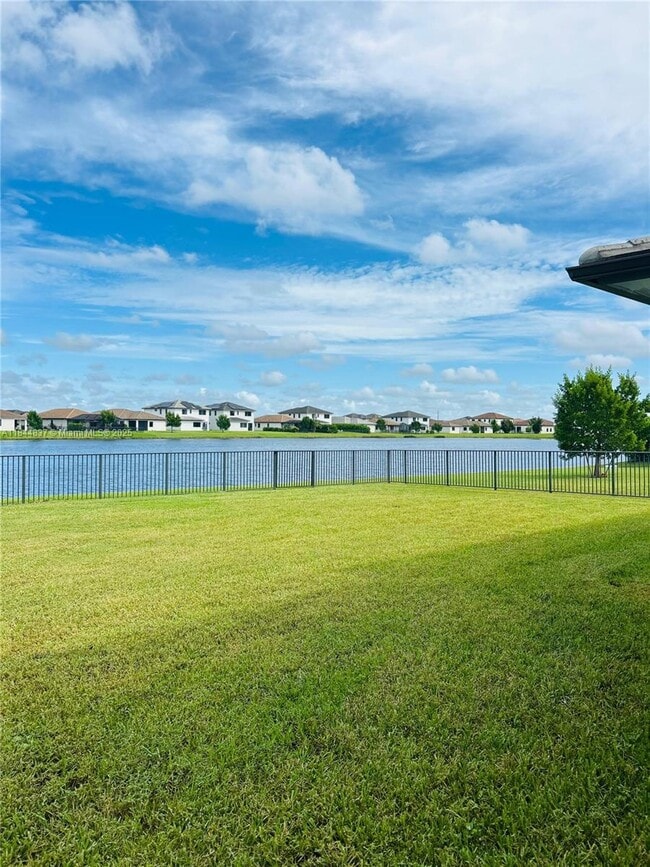 Building Photo - 5032 Frattina St.