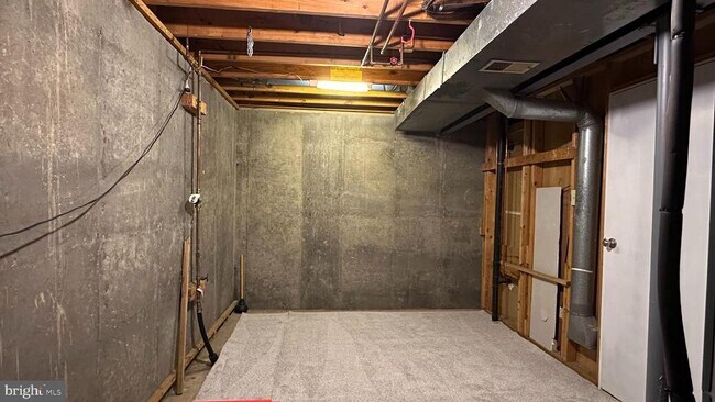 Building Photo - 13566 Bentley Cir