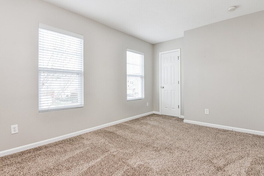 Building Photo - 62 Brookhaven Dr