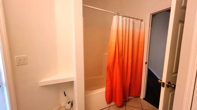 Building Photo - Large Citrus Springs 4/2/2