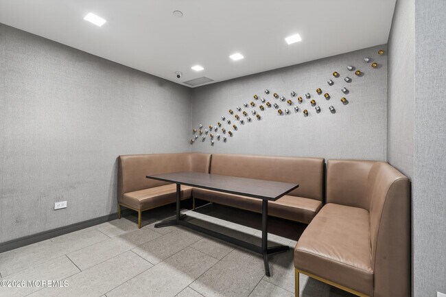 Building Photo - 20 Melrose Terrace