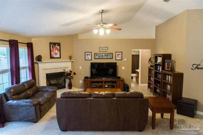 Building Photo - 5341 English Oak Dr
