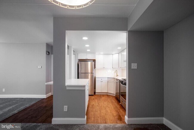 Building Photo - 188 Old Forge Crossing