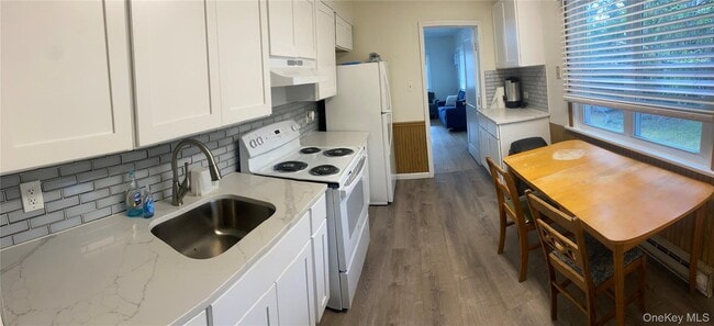 Building Photo - 7 Sylvan Side Ave