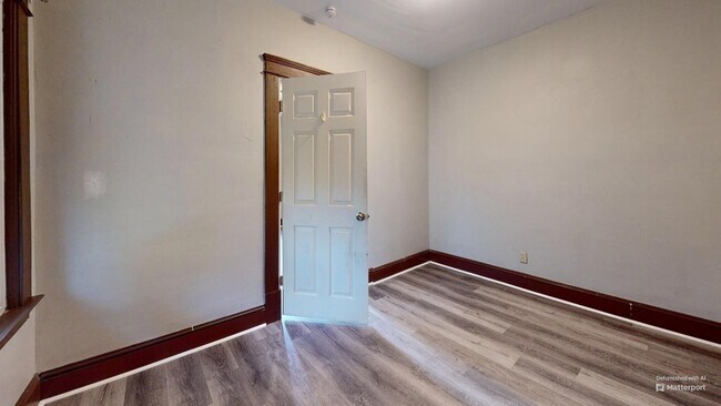 Building Photo - 3414 W 44th St