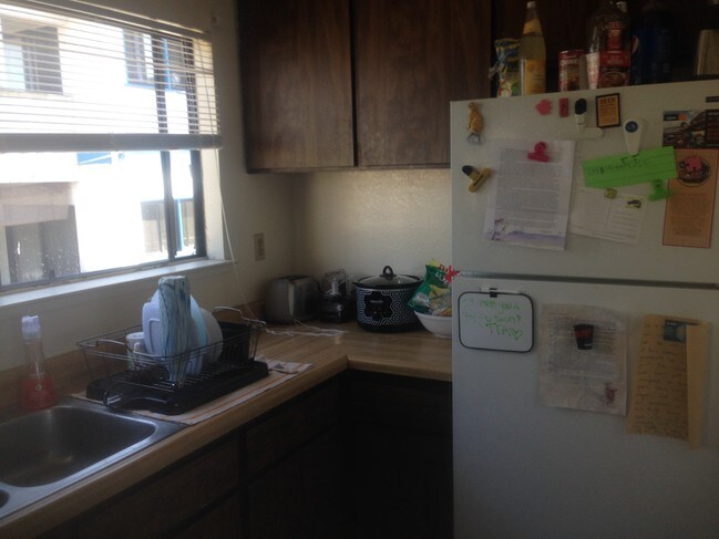 Interior Photo - 150 Hawthorne St