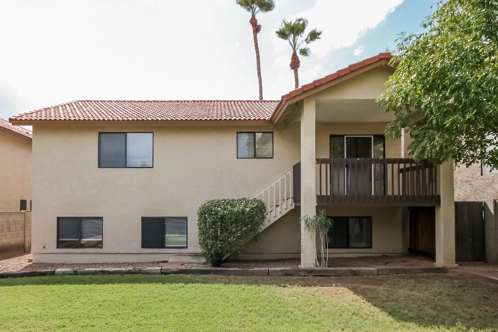 Building Photo - 1226 W Seashore Dr