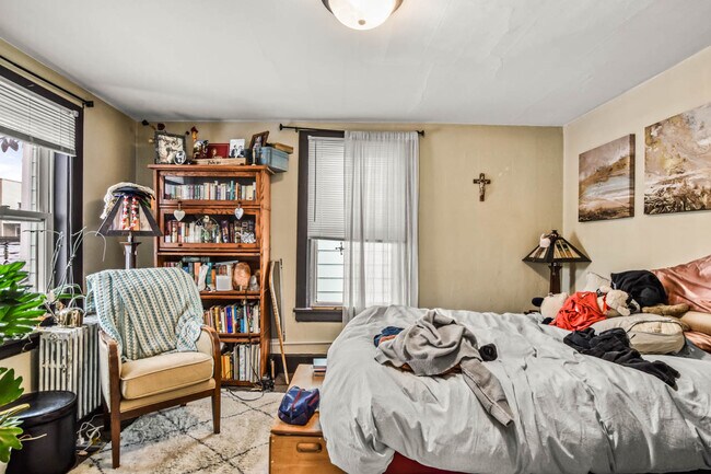 Building Photo - 126 N Franklin St