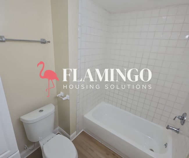 Building Photo - 25 Castlewood Ave