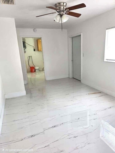 Building Photo - 364 NW 2nd Ct