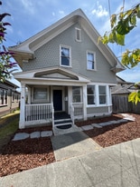 Building Photo - 807 Pine St