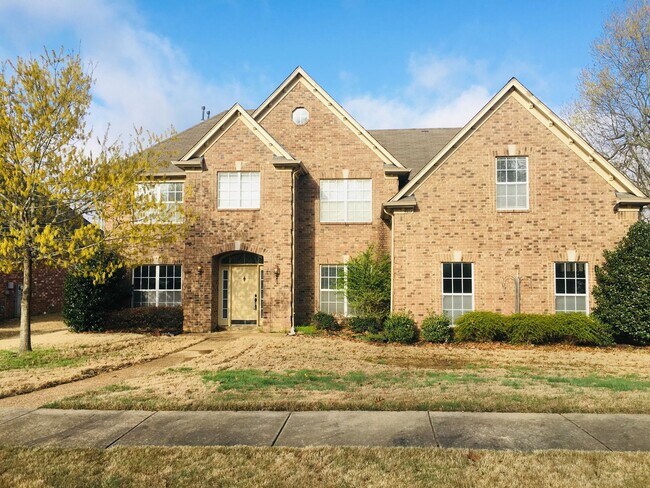 Building Photo - Beautiful 4br Lakeland home with a HUGE bonus room! Over 3300 sq ft! Pets are owner's approval, f...