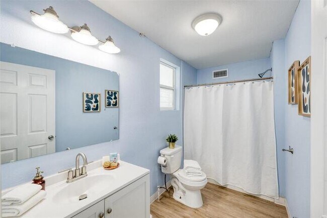 Building Photo - Fantastic 3bd/1ba home! Let yourself in!