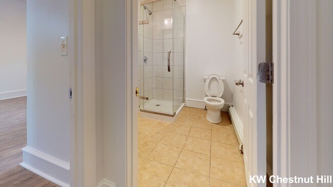 Building Photo - 2817 Washington St