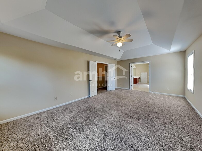 Building Photo - 1152 Thomas Daniel Way