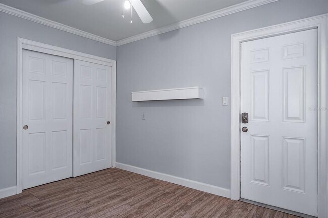 Building Photo - 590 Belle Point Dr