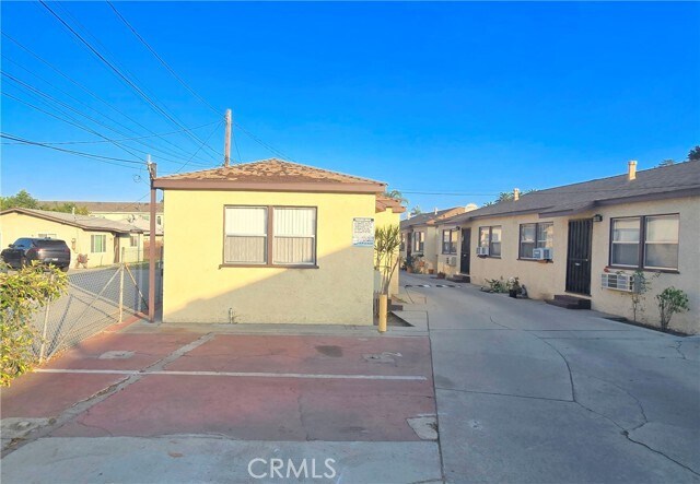 Building Photo - 6702 Flora Ave