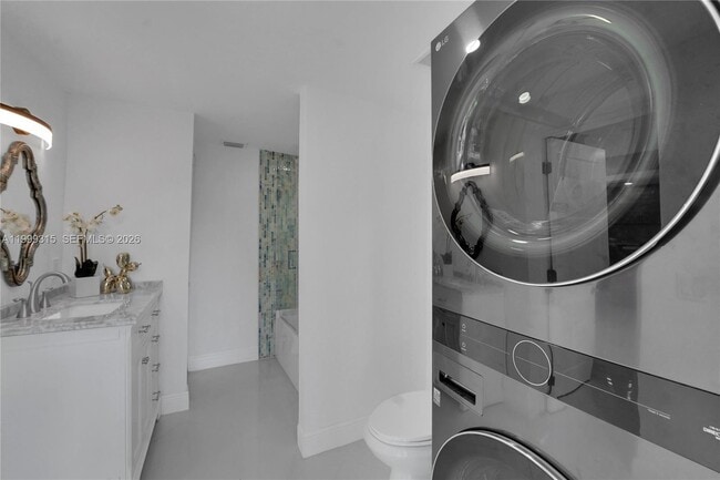 Building Photo - 1137 SW 8th Ave