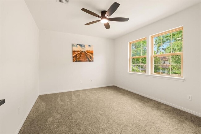 Building Photo - 5502 Graystone Ln