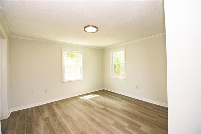 Building Photo - 3 Bedrooms.  2.5 Baths. Luxury Upgrades