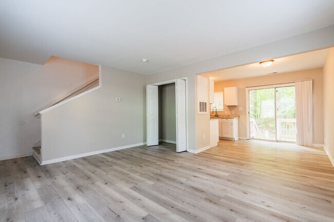 Building Photo - 600-635 Hilltop Dr-HT 1-Story 2bd/1ba