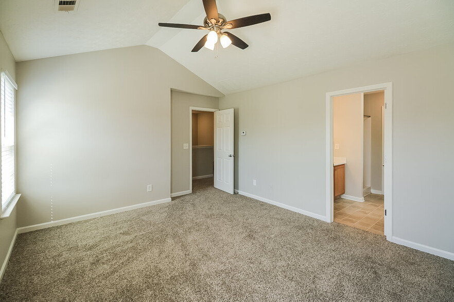 Building Photo - 4353 Grant Forest Cir