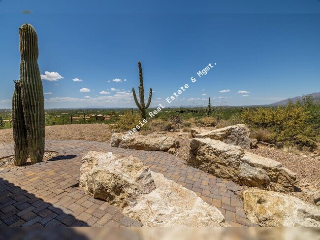 Building Photo - "Spacious Tucson Retreat with Granite Eleg...