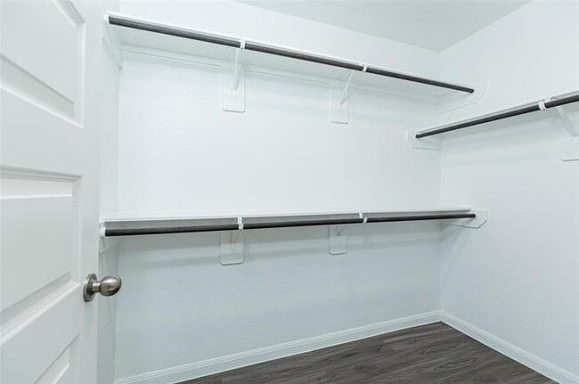 Building Photo - 1332 Sue Peak Dr