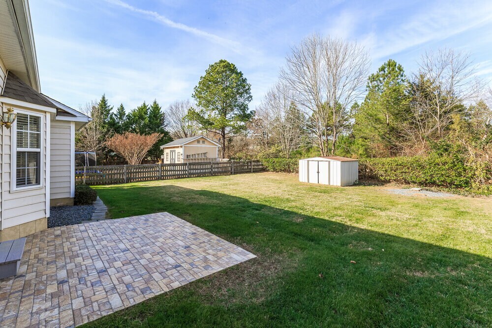 Building Photo - 5238 Courtfield Dr
