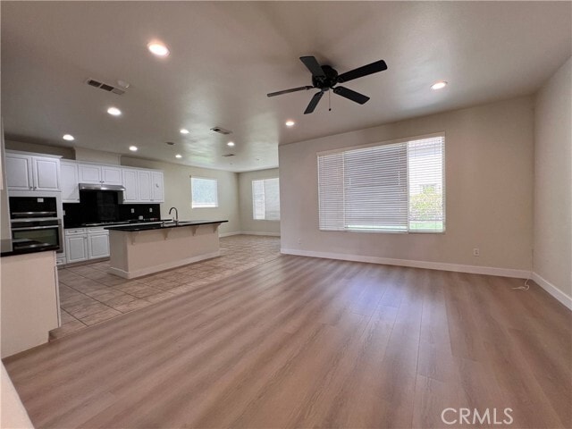 Building Photo - 5906 Meeker Dr