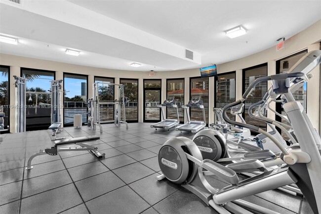Building Photo - 20515 E Country Club Dr
