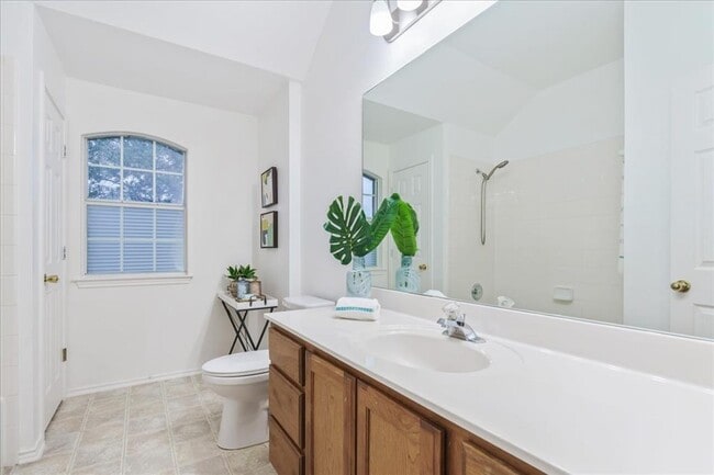 Building Photo - 712 Arrowood Pl