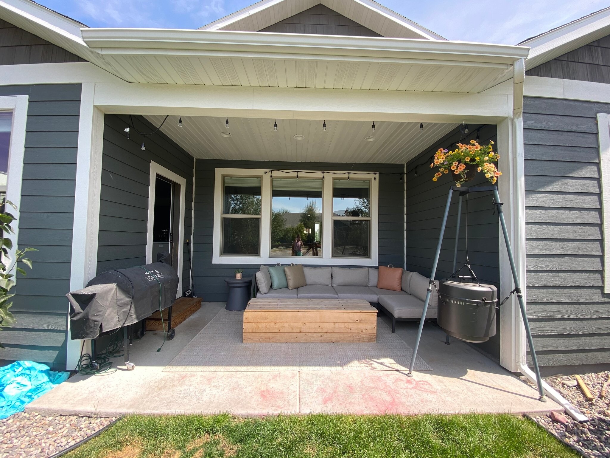 Building Photo - 3319 S 26th Ave