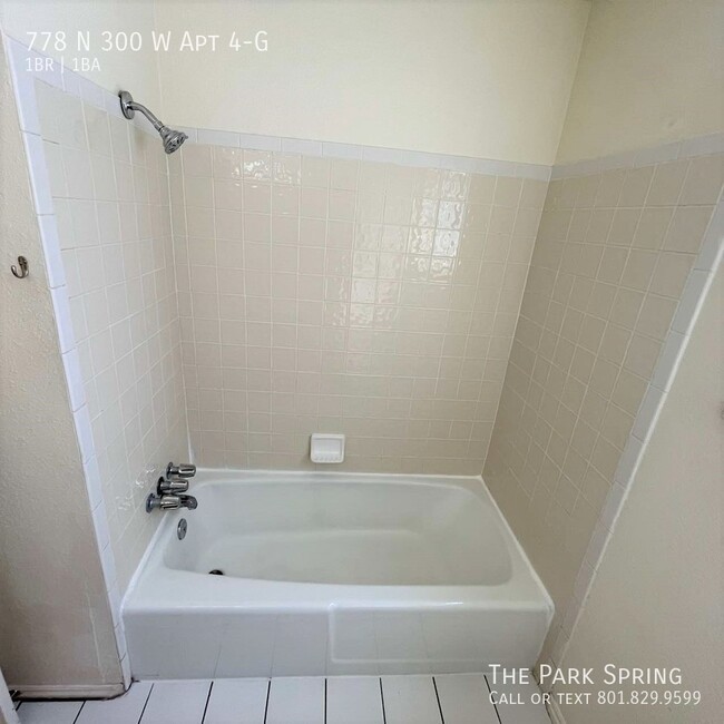 Building Photo - Marmalade / Cap Hill Large 1 Br - Pets Wel...